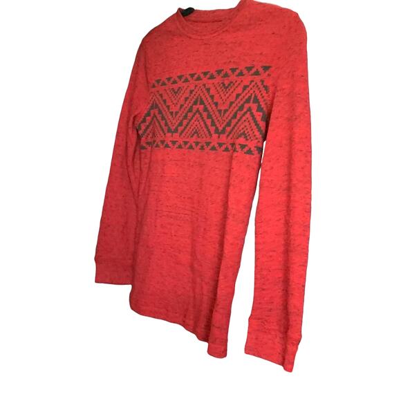 URBAN PIPELINE THERMAL PULL-ON SWEATER, BOYS, M, RED W/ BLACK TRIANGULAR DESIGN - Picture 3 of 6